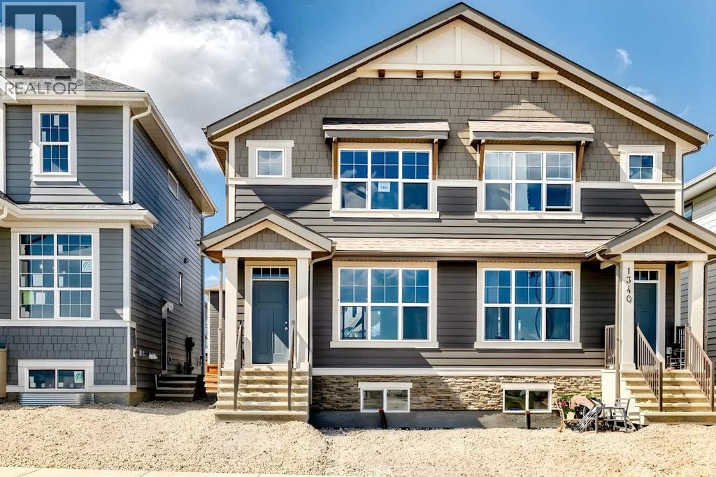 1342 Mahogany Boulevard SE — photo 1