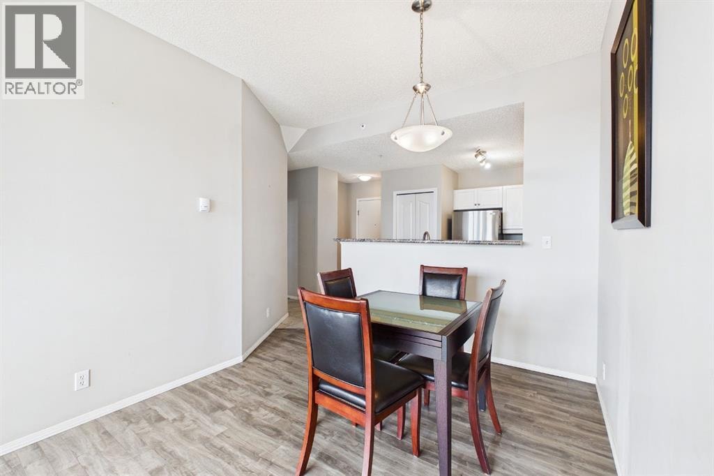 1005, 1053 10 Street SW — photo 17