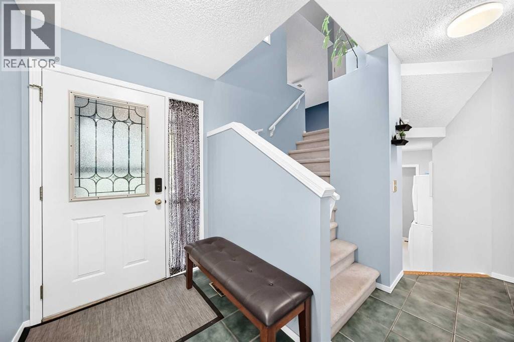220 Shawbrooke Manor SW — photo 4