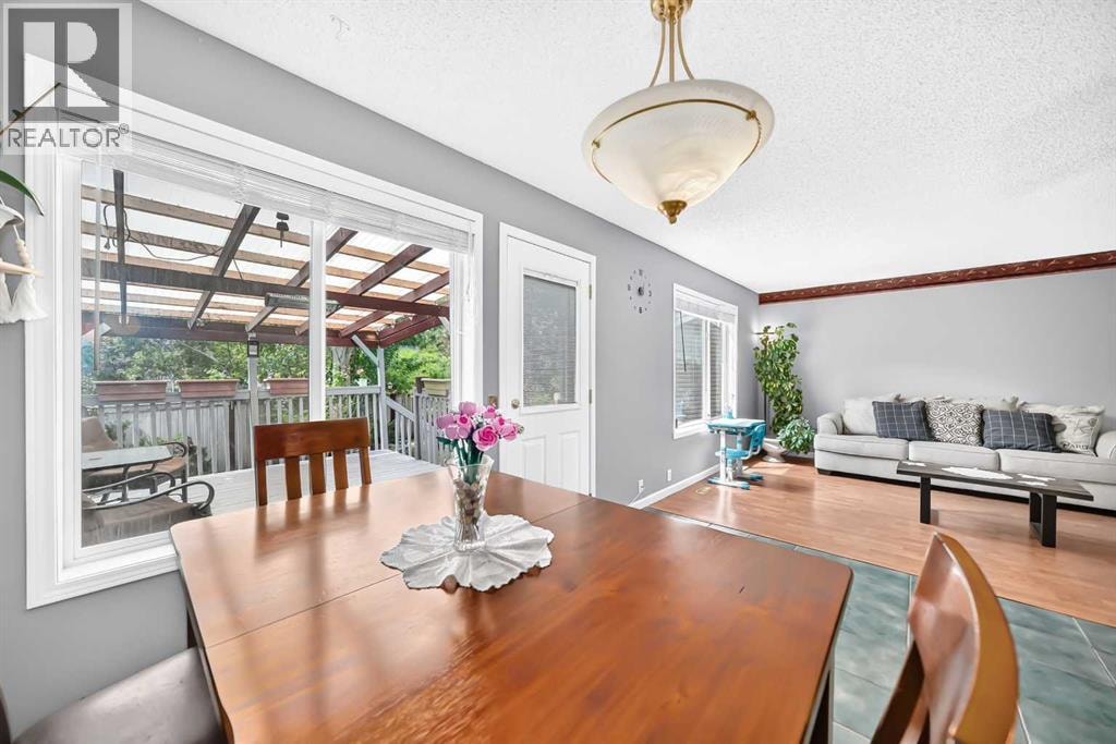 220 Shawbrooke Manor SW — photo 14