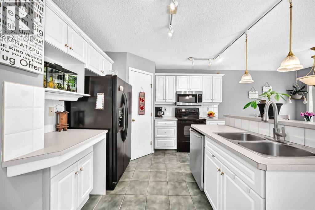 220 Shawbrooke Manor SW — photo 11