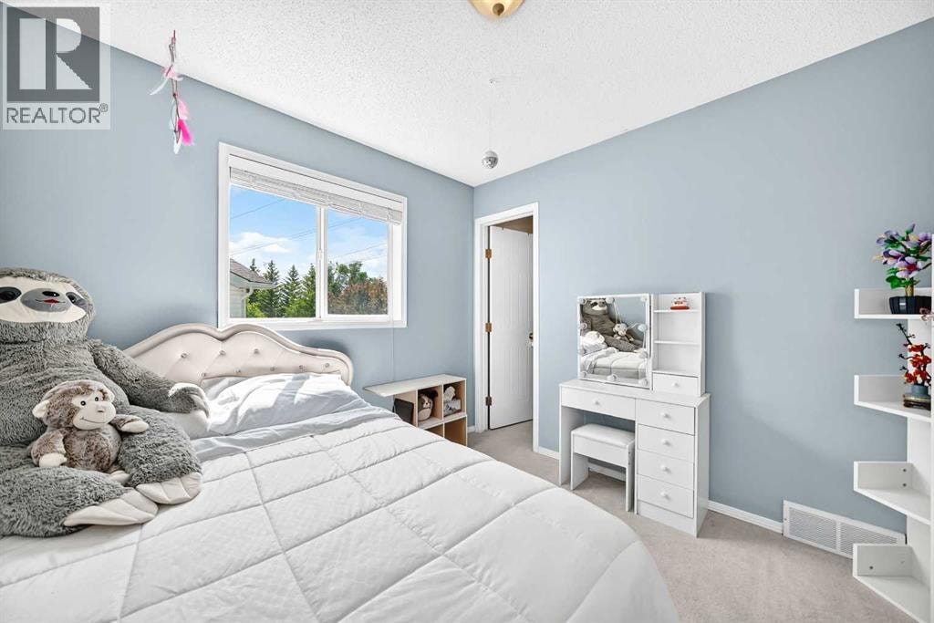 220 Shawbrooke Manor SW — photo 31