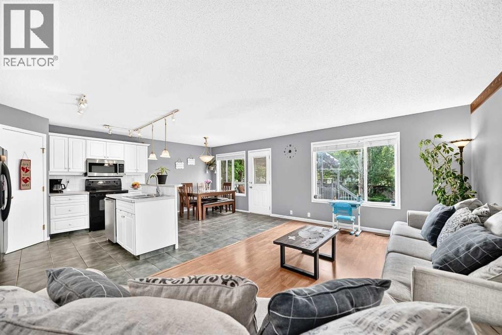 220 Shawbrooke Manor SW — photo 21