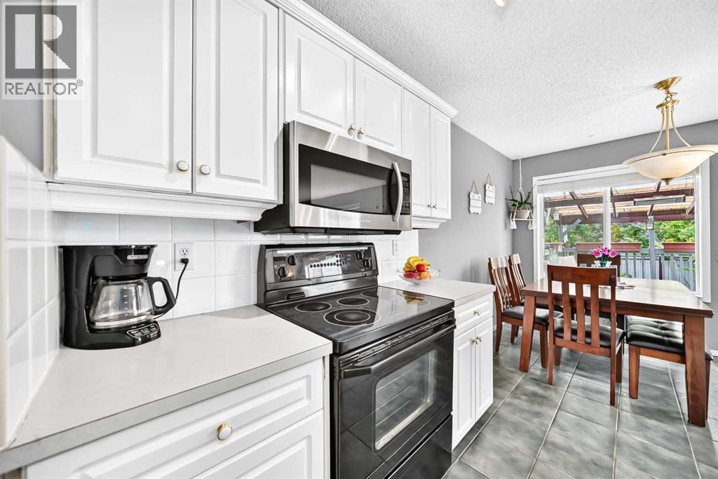 220 Shawbrooke Manor SW — photo 8