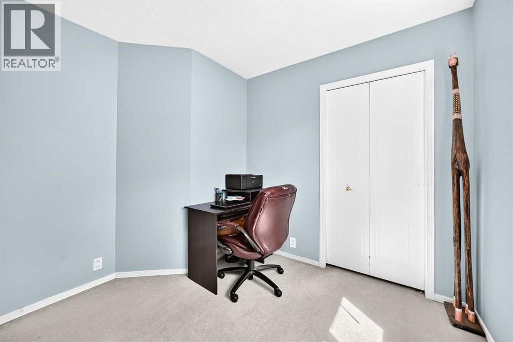 220 Shawbrooke Manor SW — photo 34