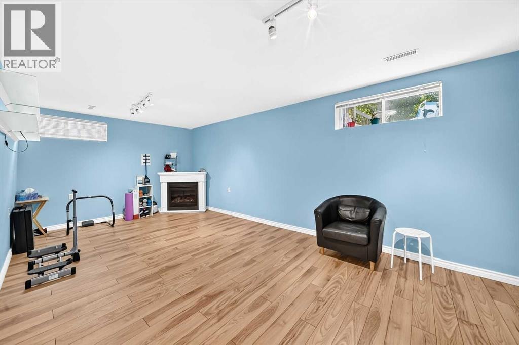 220 Shawbrooke Manor SW — photo 41