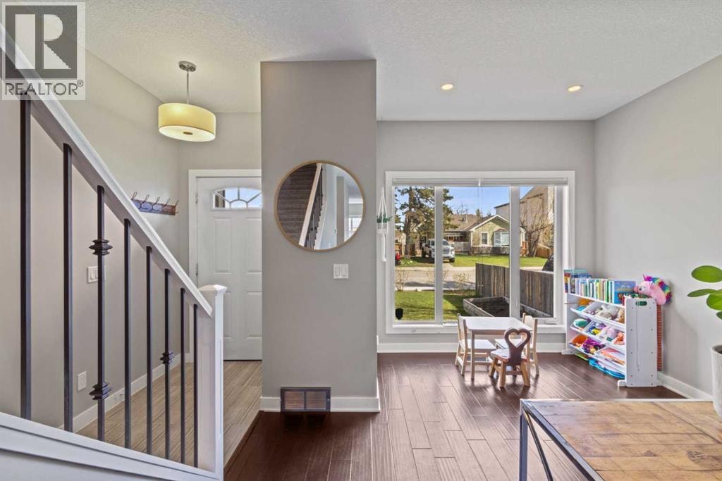 6417 34 Avenue NW — photo 4