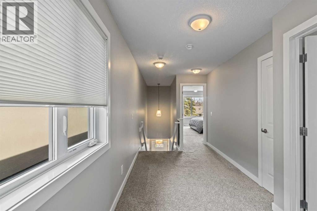 6417 34 Avenue NW — photo 17