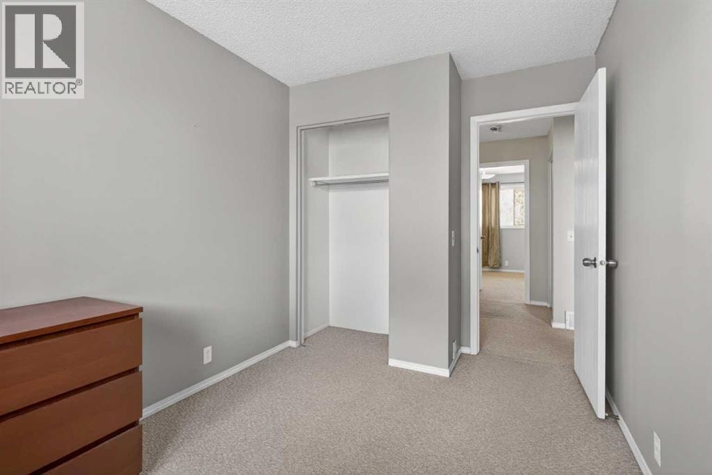 42 Berwick Rise NW — photo 27