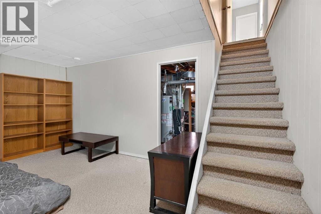 42 Berwick Rise NW — photo 29