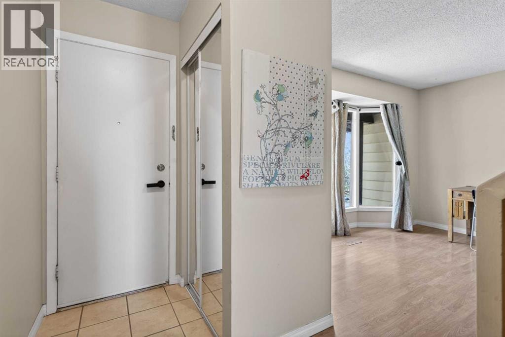 42 Berwick Rise NW — photo 14