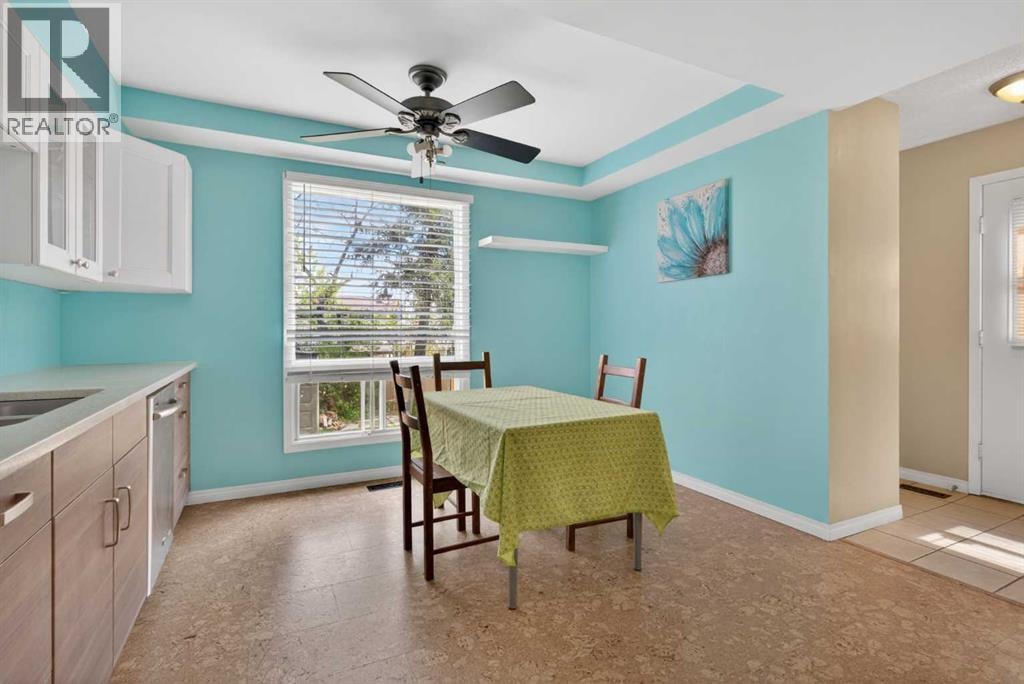42 Berwick Rise NW — photo 6