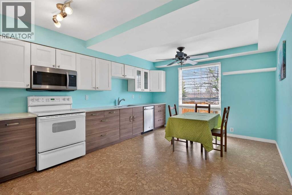 42 Berwick Rise NW — photo 5