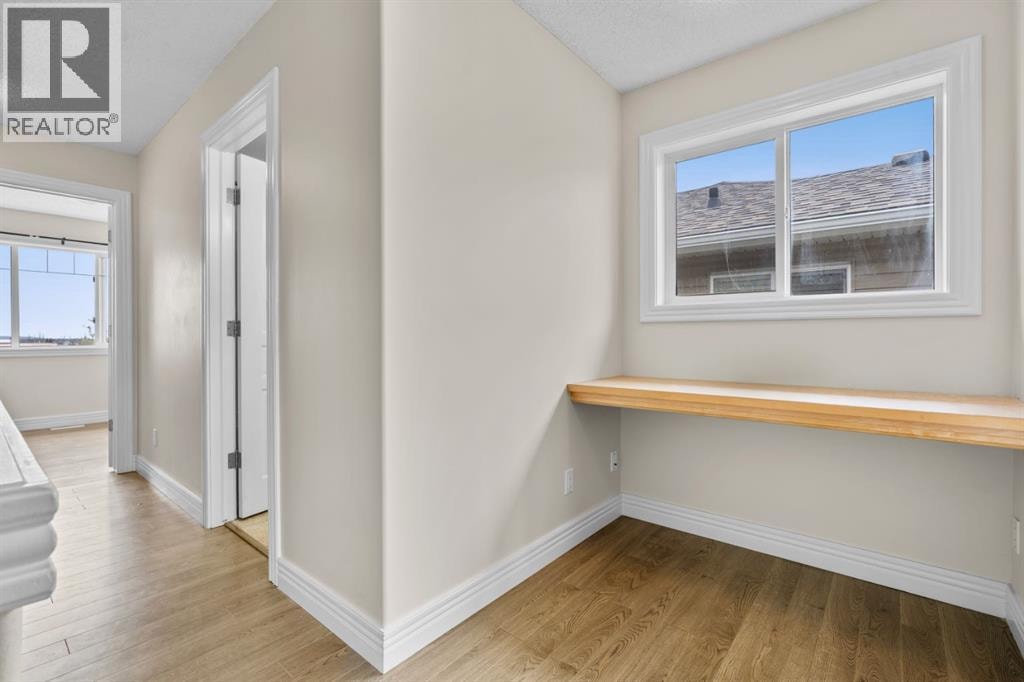 27 Bridleridge View SW — photo 18