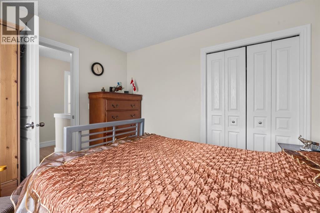 27 Bridleridge View SW — photo 30