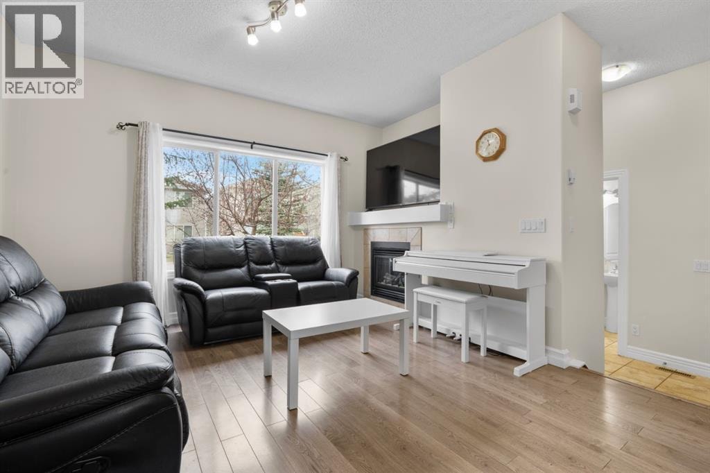 27 Bridleridge View SW — photo 9