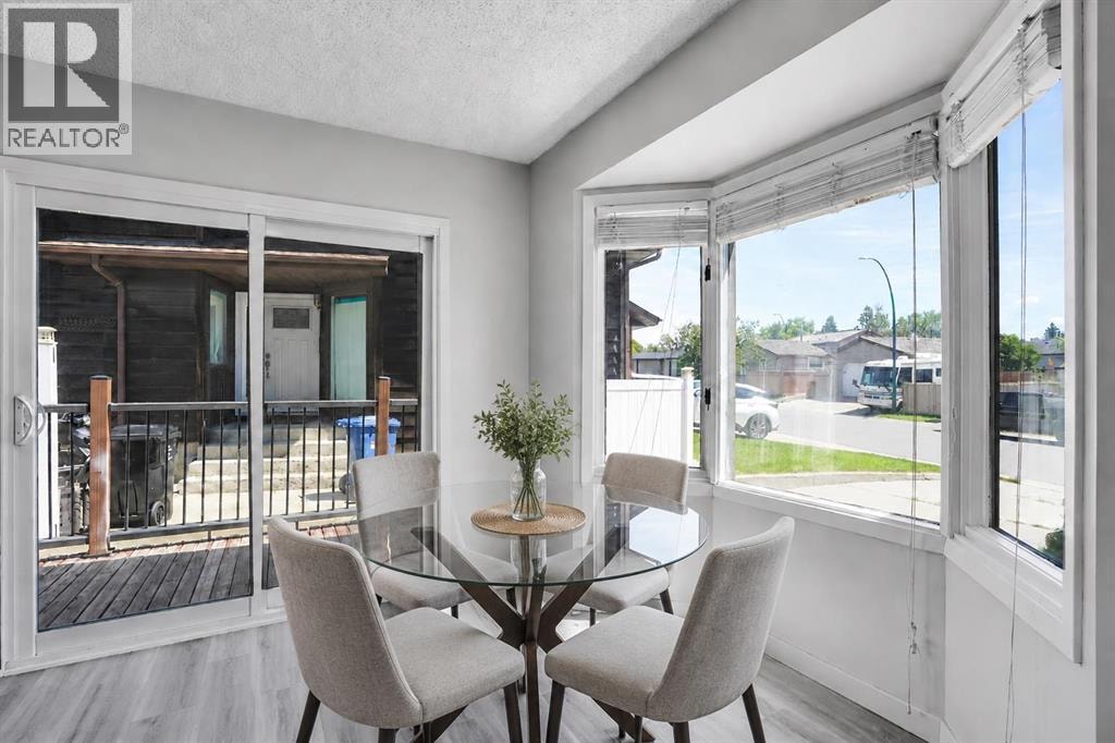 60 Whitaker Close NE — photo 4