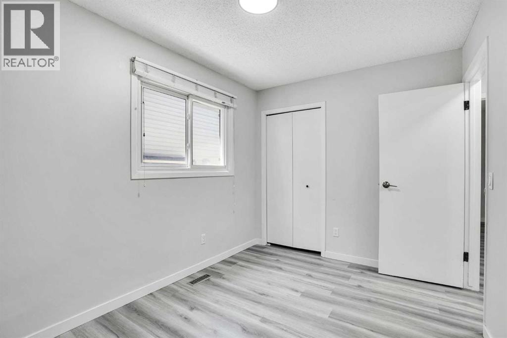 60 Whitaker Close NE — photo 16