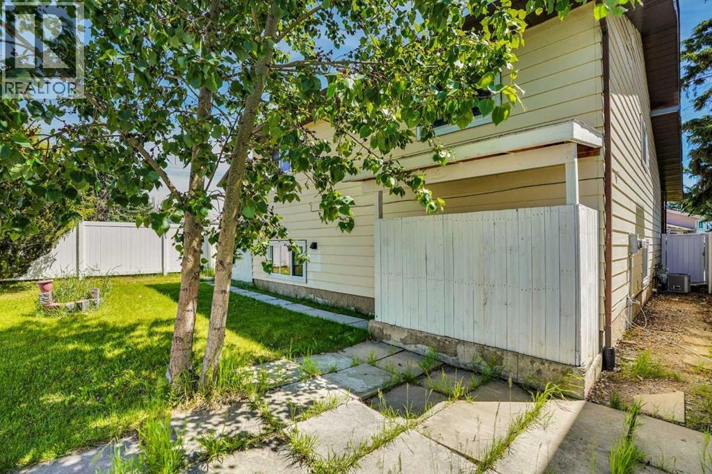 60 Whitaker Close NE — photo 39