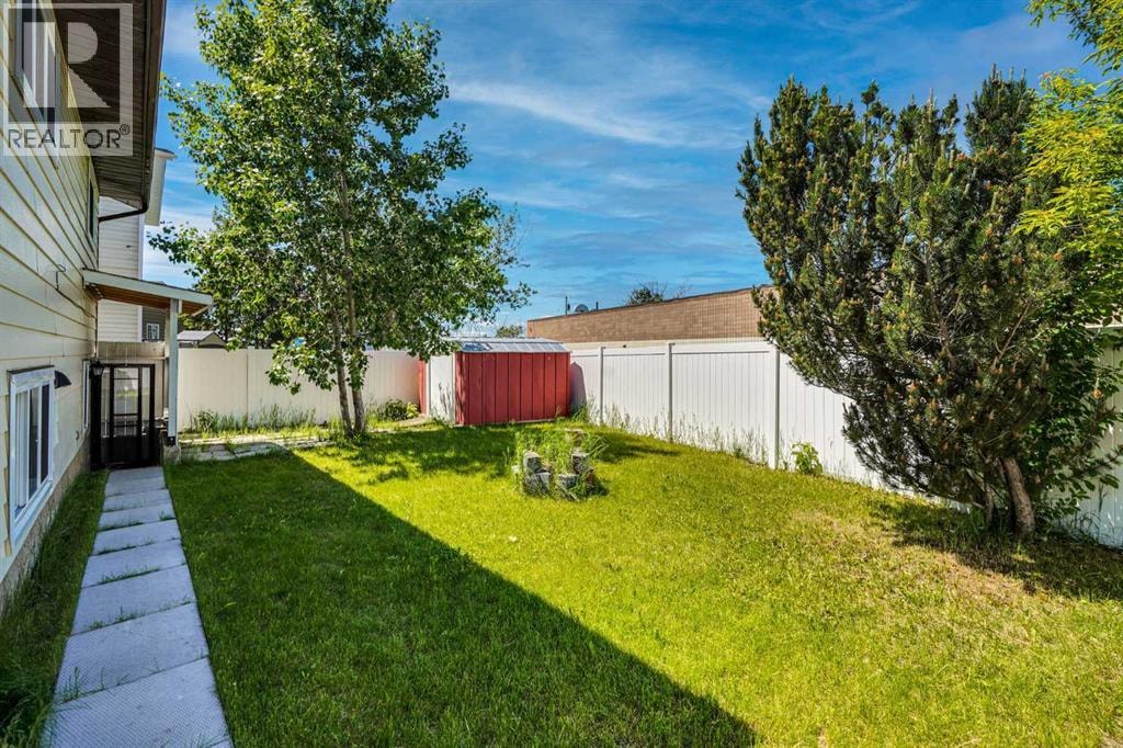 60 Whitaker Close NE — photo 36