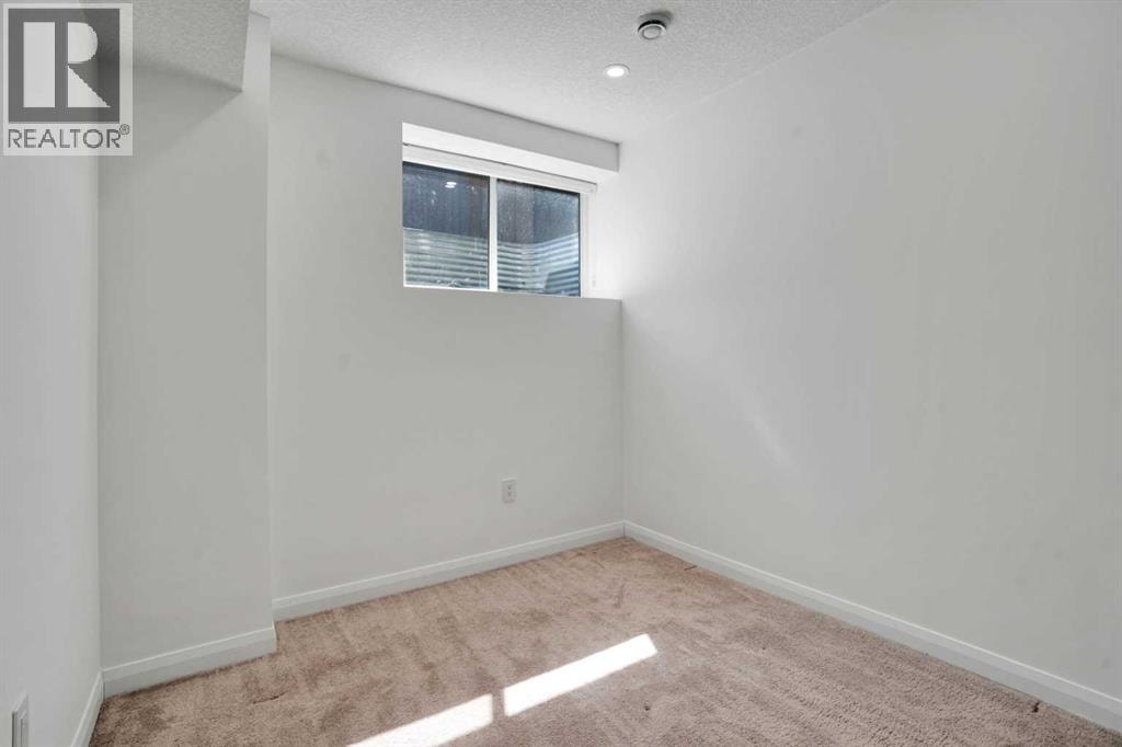 248 Sandpiper Boulevard — photo 45