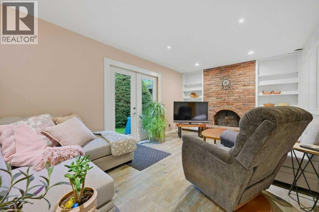9824 19 Street SW — photo 13