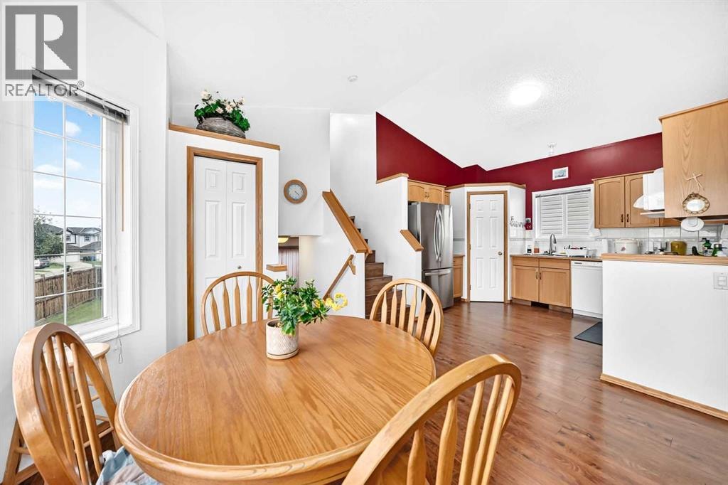 98 Country Hills Heights NW — photo 11