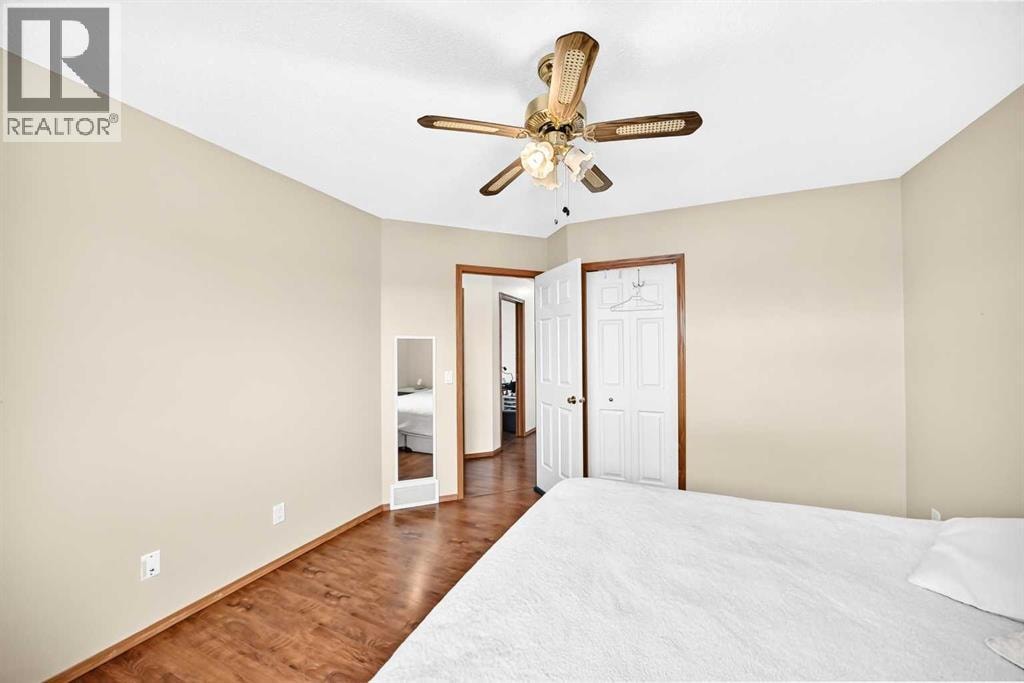 98 Country Hills Heights NW — photo 17