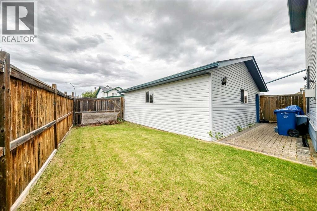 98 Country Hills Heights NW — photo 42