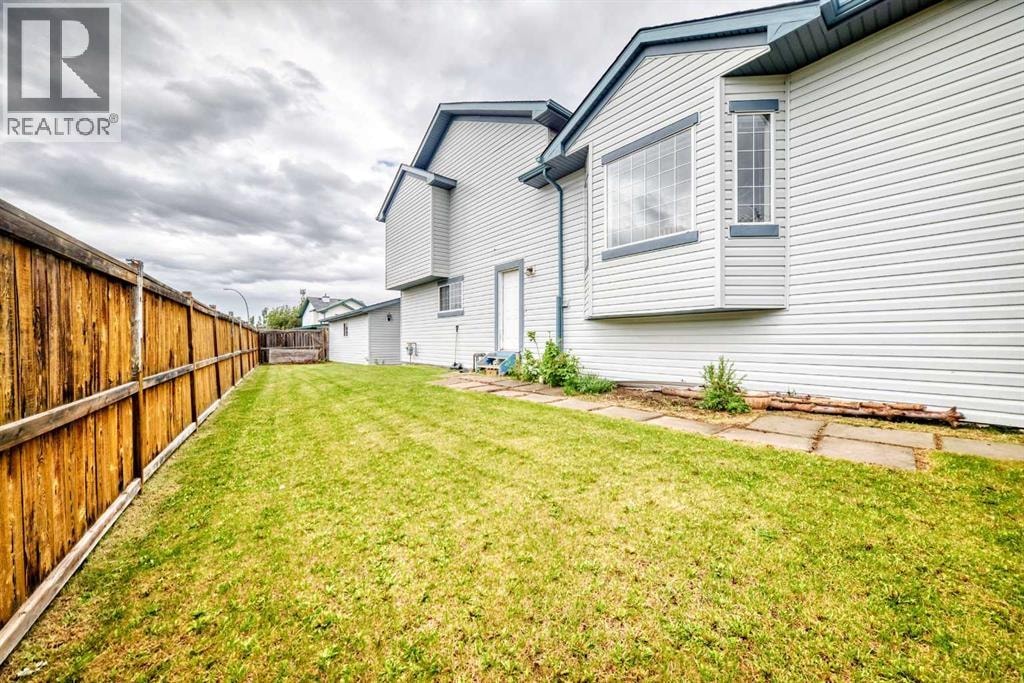 98 Country Hills Heights NW — photo 41