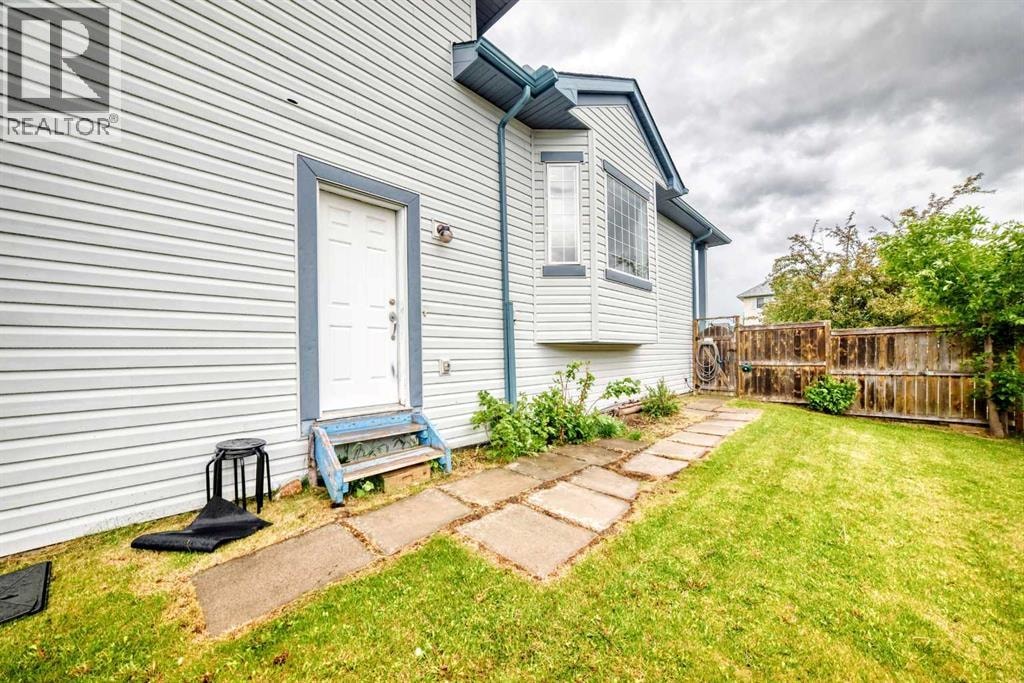 98 Country Hills Heights NW — photo 43