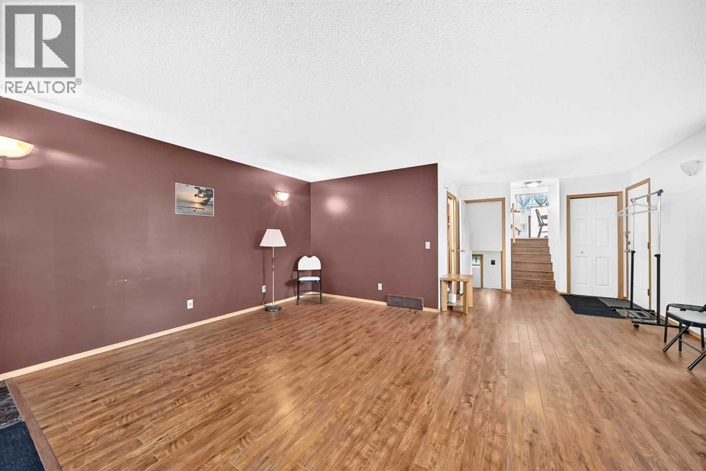 98 Country Hills Heights NW — photo 28
