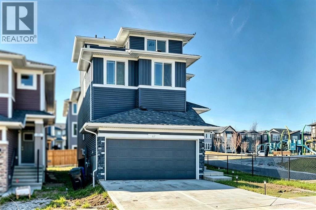 47 Amblefield Grove NW — photo 1