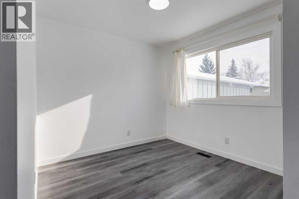 32 Midland Place SE — photo 17
