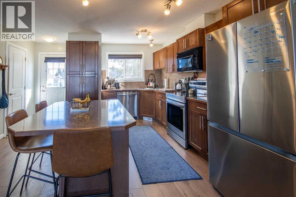 203 Clover Way — photo 3