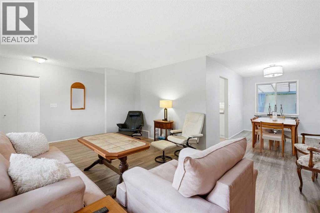 442 Queensland Place SE — photo 5