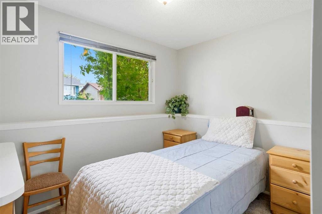 442 Queensland Place SE — photo 19
