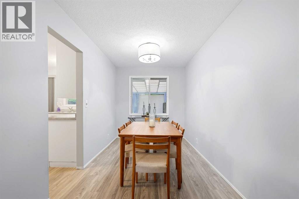 442 Queensland Place SE — photo 6