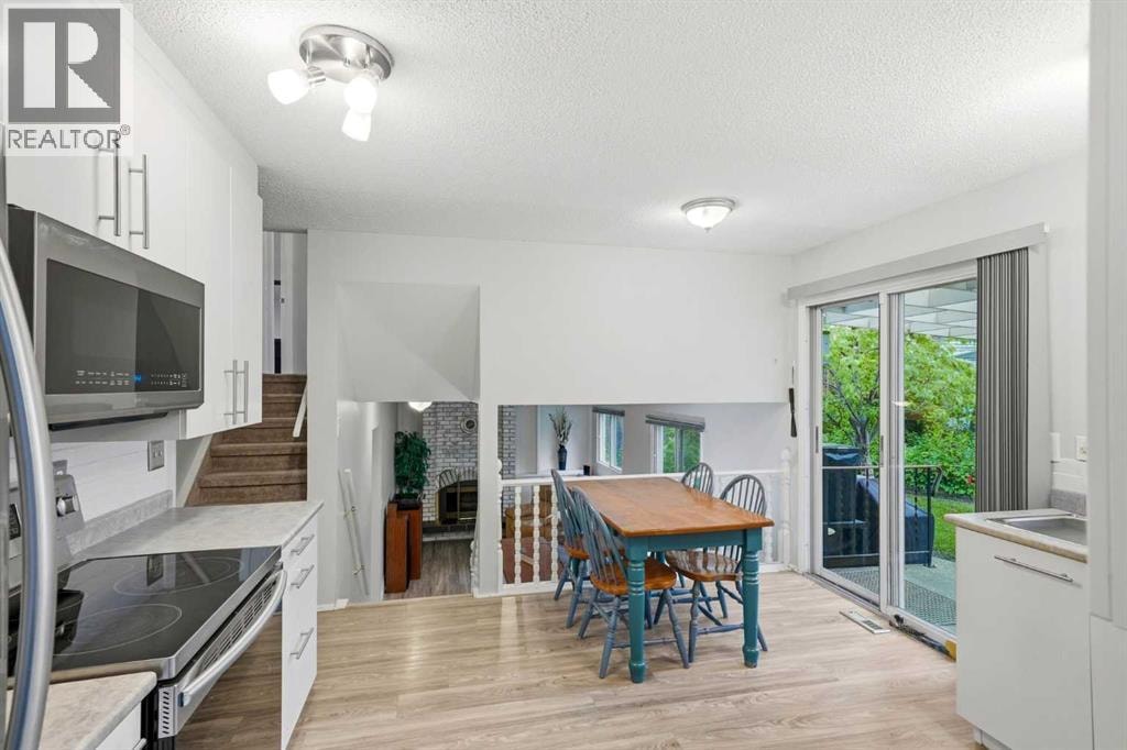 442 Queensland Place SE — photo 8