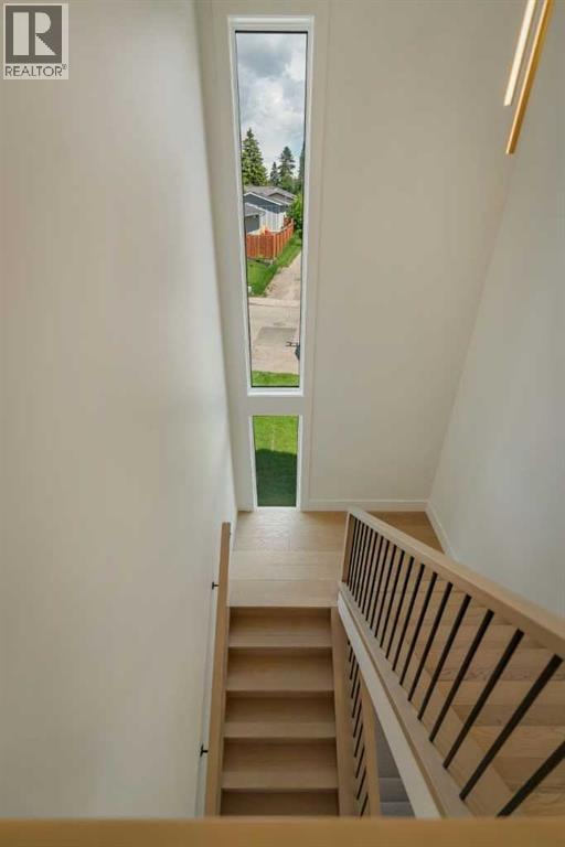 3917 23 Avenue SW — photo 37