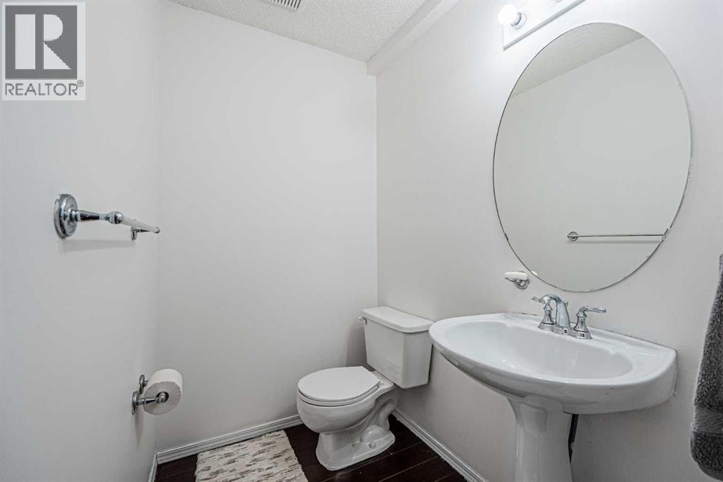 66 Martin Crossing Close NE — photo 9