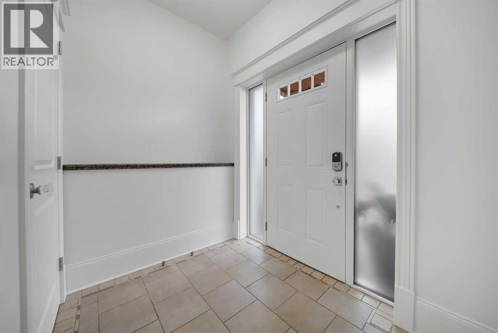 1010 19 Avenue SE — photo 10