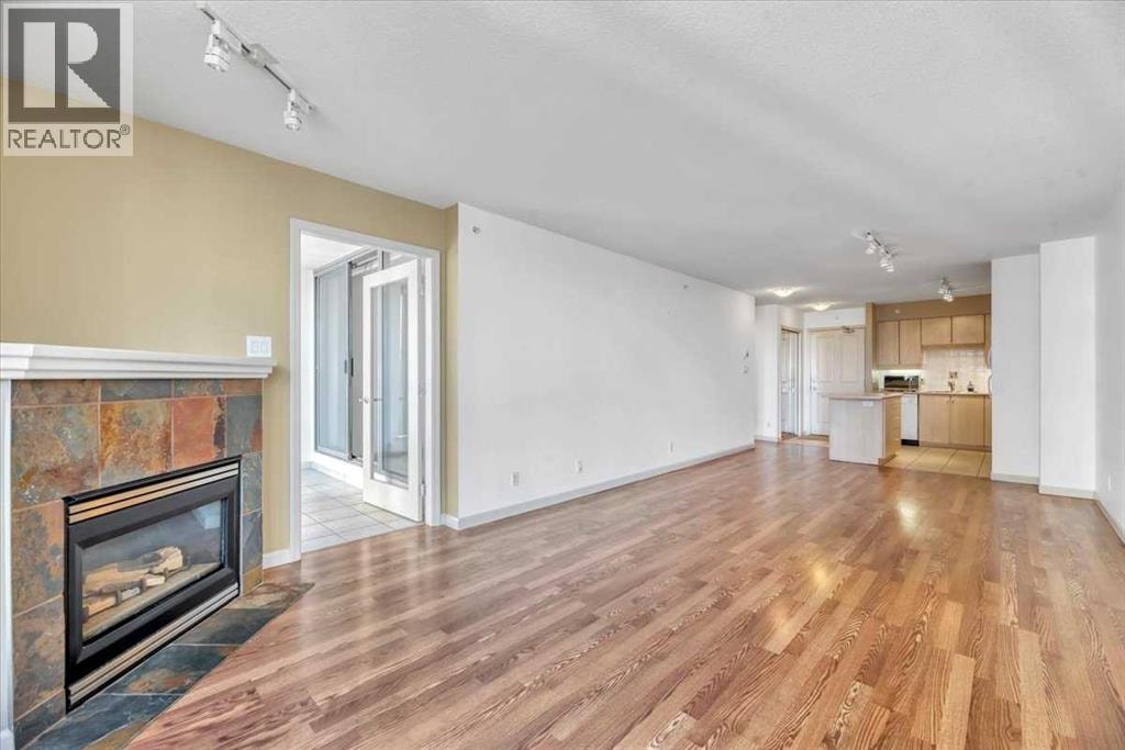 804, 650 10 Street SW — photo 11