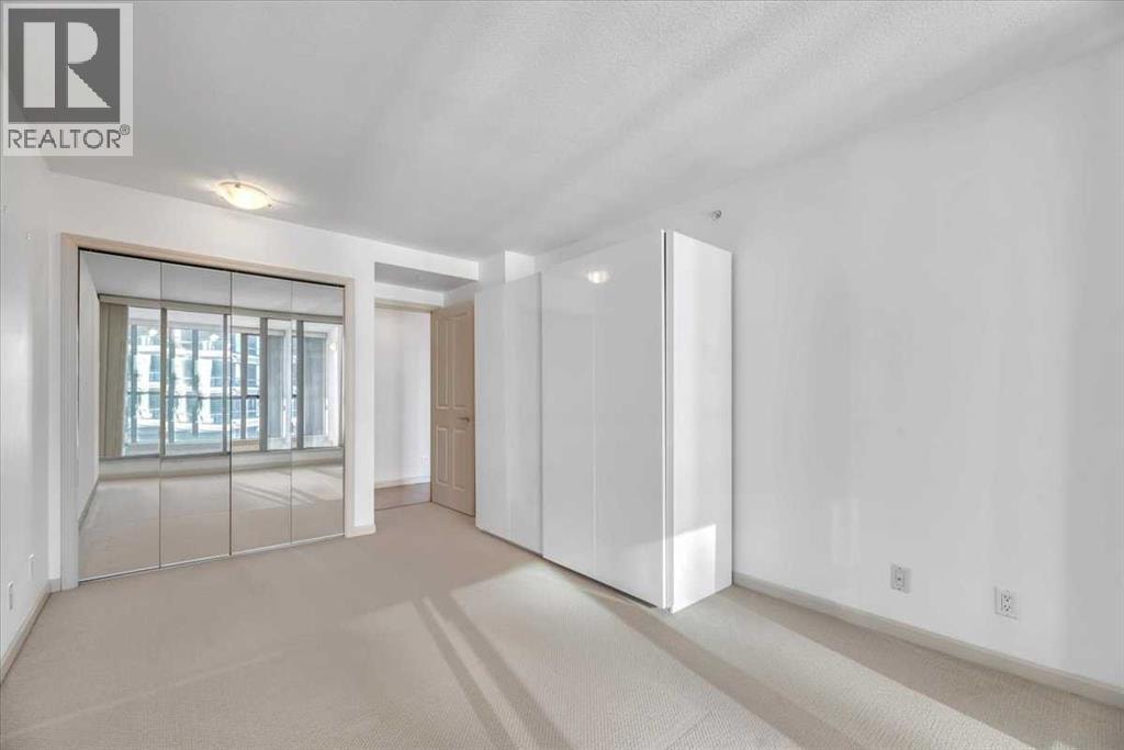 804, 650 10 Street SW — photo 12