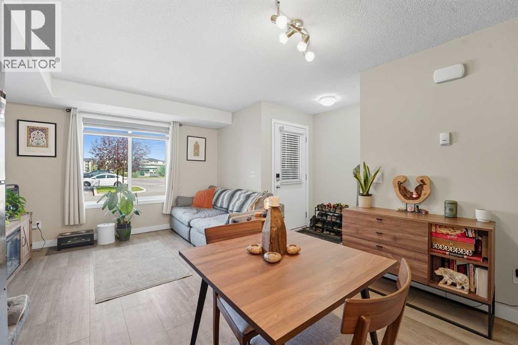 14104, 2781 Chinook Winds Drive SW — photo 4