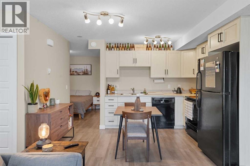 14104, 2781 Chinook Winds Drive SW — photo 5