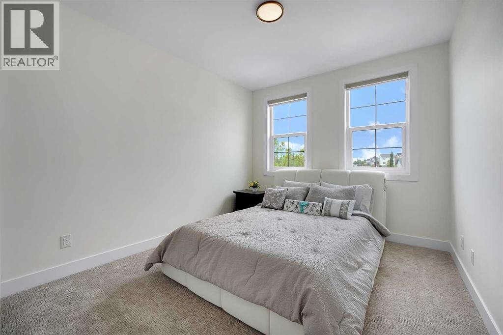 230 Royal Birch View NW — photo 41