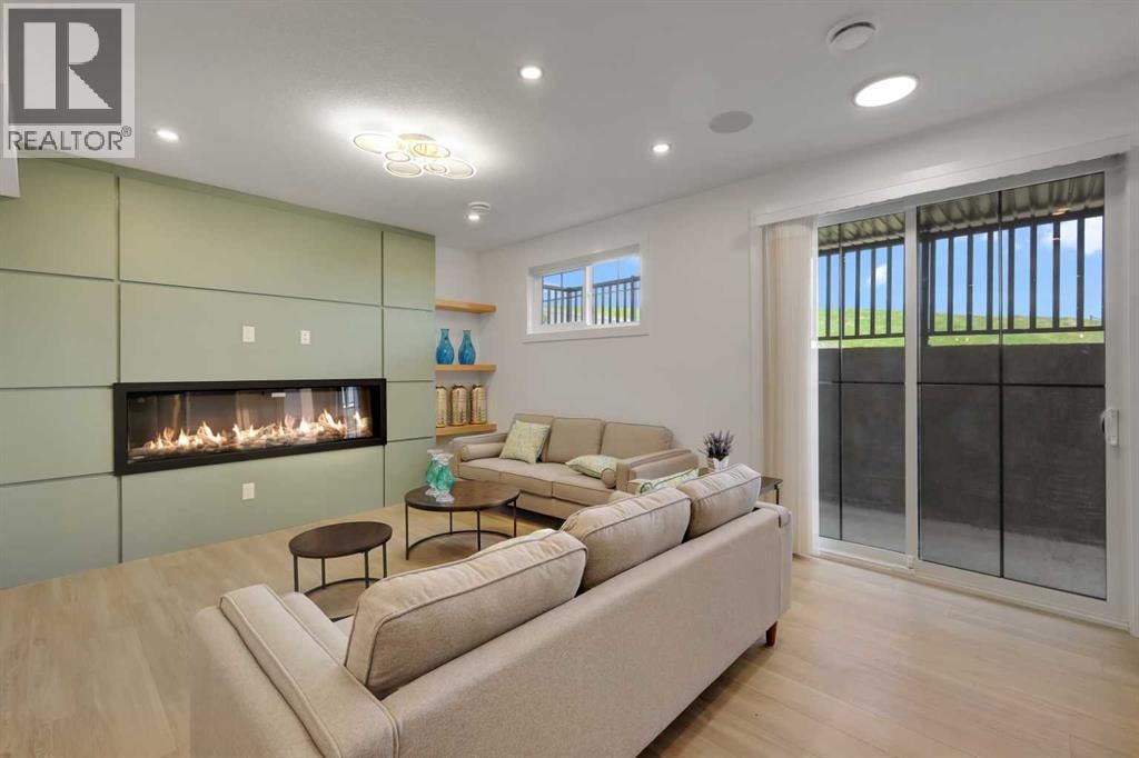 230 Royal Birch View NW — photo 44
