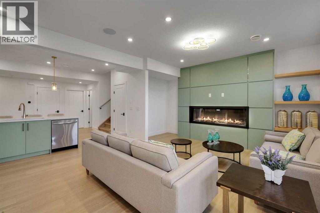 230 Royal Birch View NW — photo 45