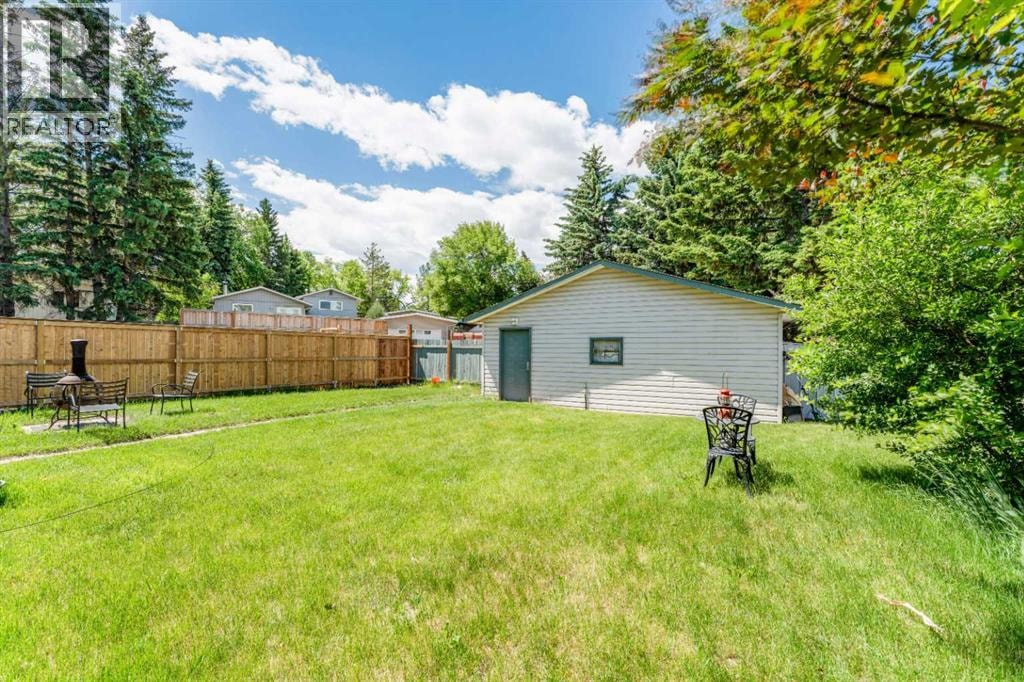 9611 24 Street SW — photo 46